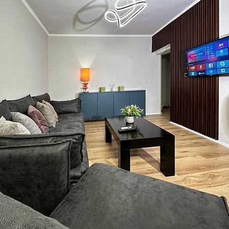Home Select تيرانا المظهر الخارجي الصورة